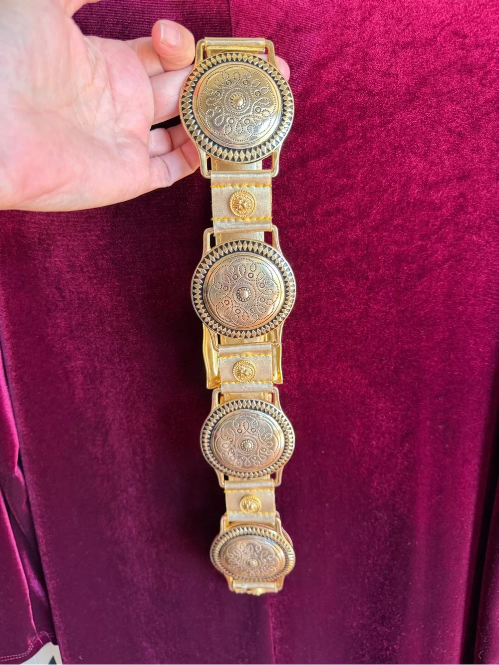 Vintage Captiva Collectibles Gold Concho Medallion Belt Size Small